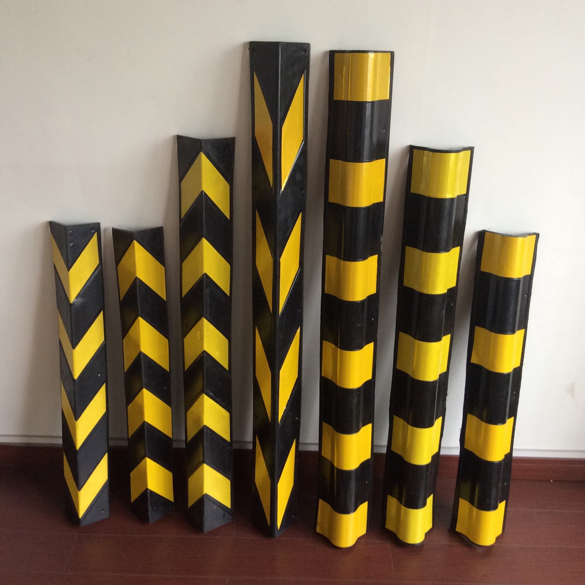 Rubber Corner Guard for Parking Lot, Wall Corner Protector, Anti-Collision Bumper, Shijiazhuang Rubber Corner Guard, Traffic Safety Equipment