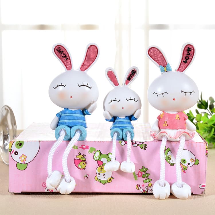 Modern Resin Crafts Cartoon Ornaments Hanging Feet Doll Rabbit Creative New Strange Gift Home Accessories