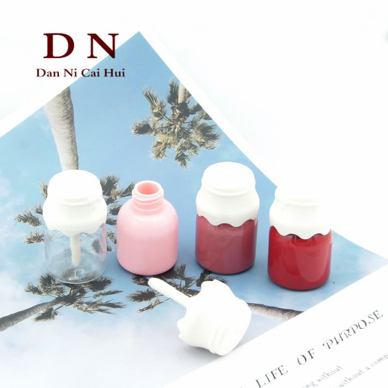 Dn Manufacturer Wholesale Spot Cute Mini Lip Glaze Tube Lip Gloss Empty Tube 8ml Cosmetic Packaging Material Printable