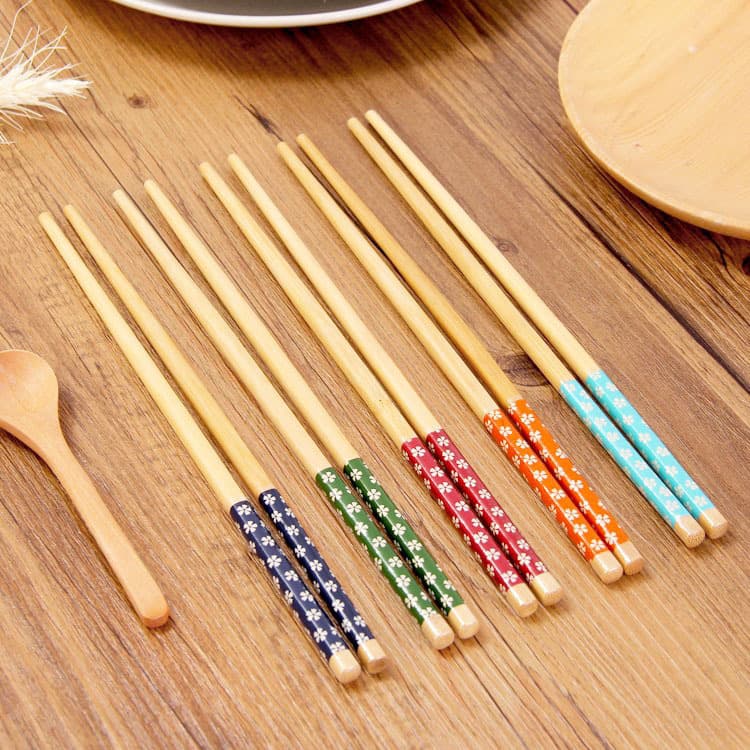 Small floral bamboo chopsticks, for home, restaurants, and hotels, printed utensil chopsticks, wholesale for street stalls.