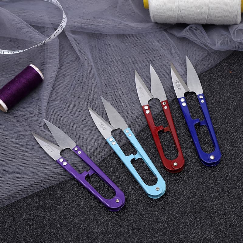 Small U-Spring Embroidery Scissors, Cross Stitch Scissors, Tailor's Thread Scissors, Spring-Loaded Cross Stitch Scissors