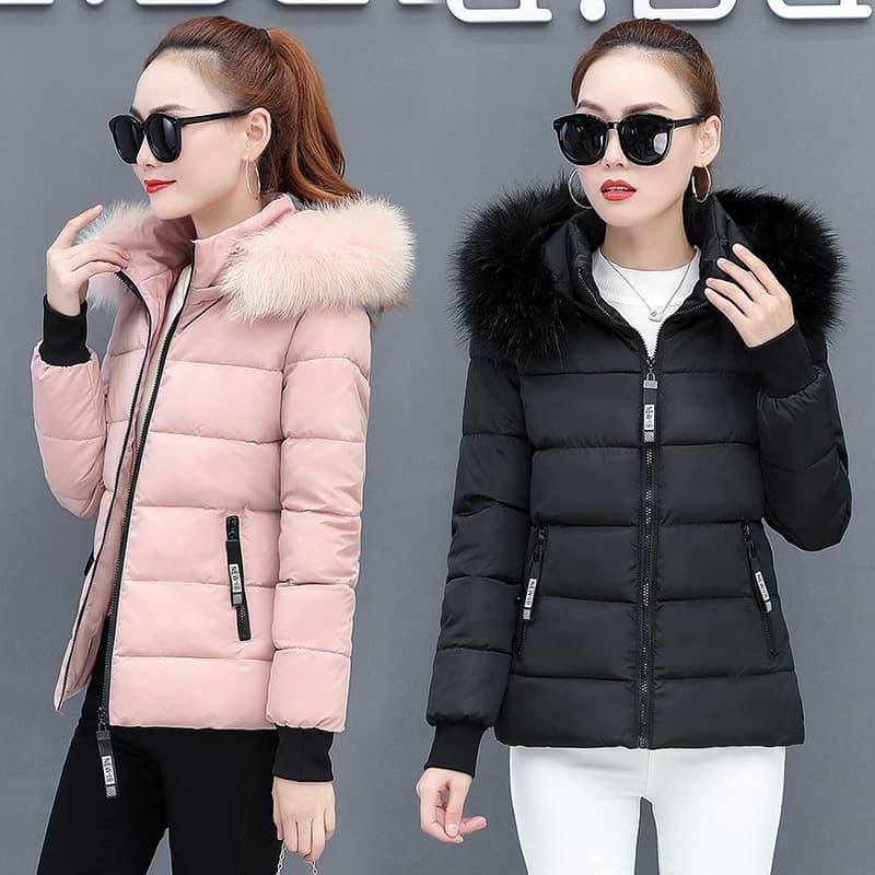 2025 New Short Cotton-padded Jacket for Women, Winter Outerwear, Slim Fit, Thickened, Large Fur Collar, Suitable for Petite Women