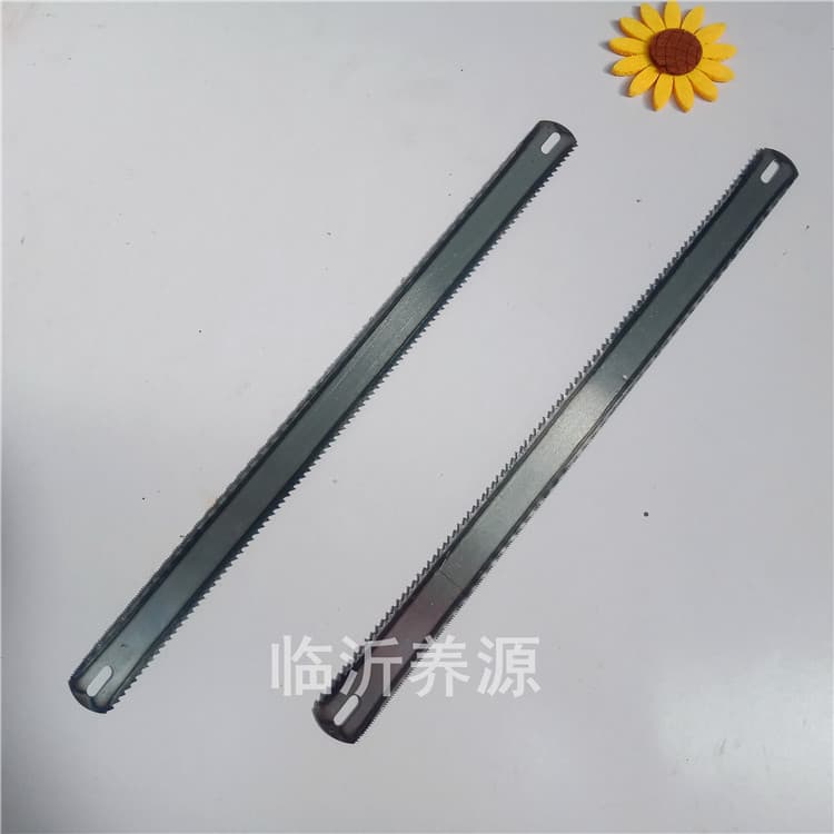 Double-sided saw blades for universal metal and woodworking, wholesale for dollar store hardware supplies.