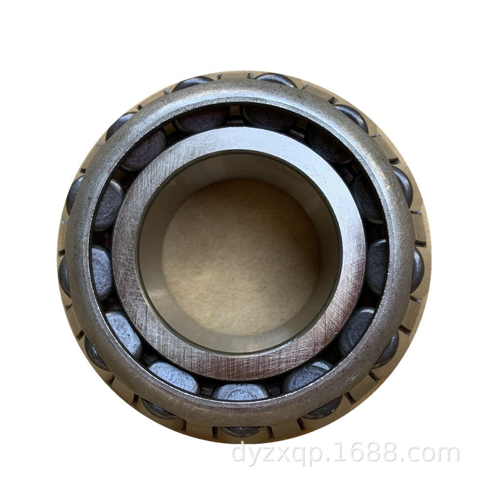 Applicable to UD Condor CWB459 tractor mixer truck transmission bearing 32271-NA003