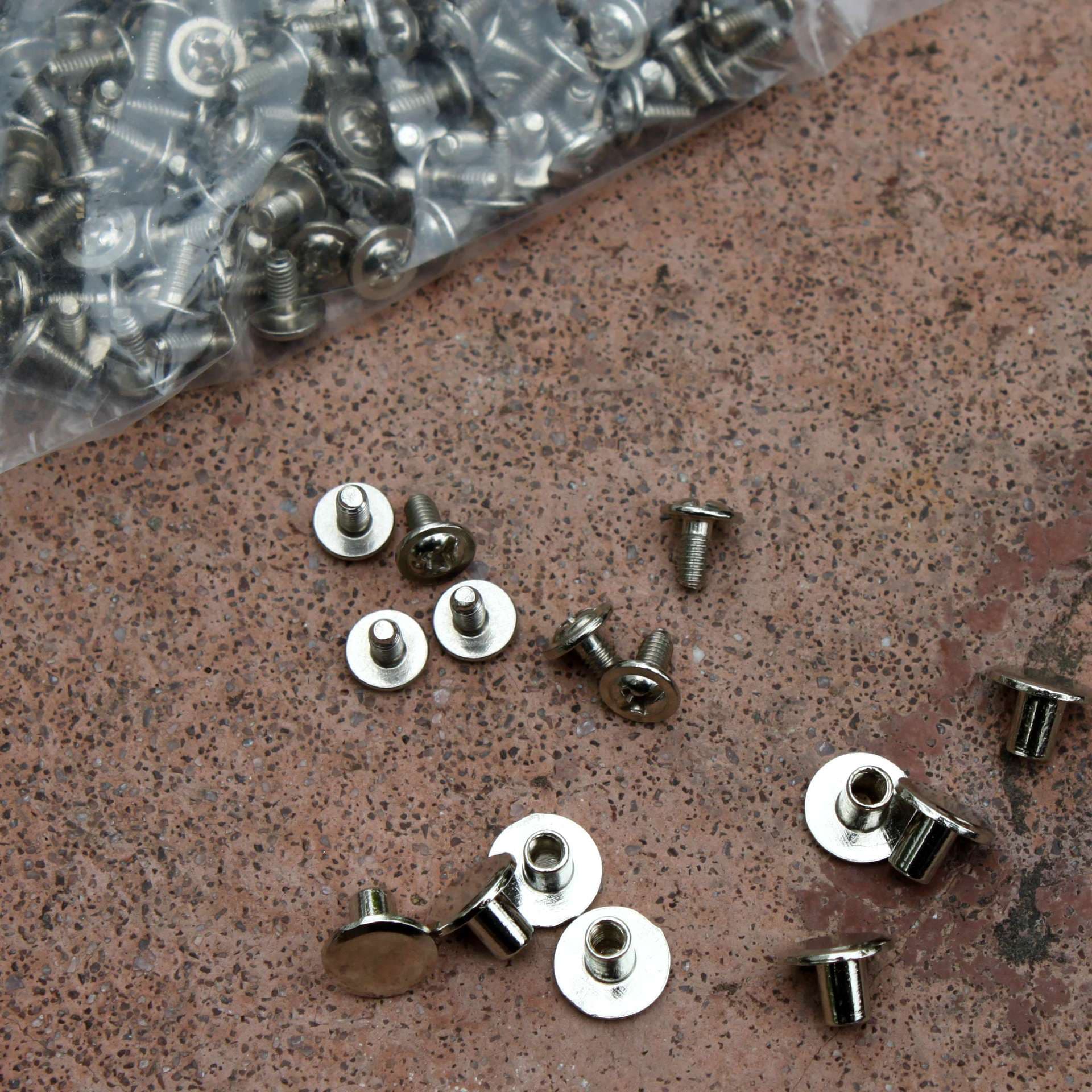 Belt Screws Belt Buckle Screws Belt Installation Screws Premium Belt Screws