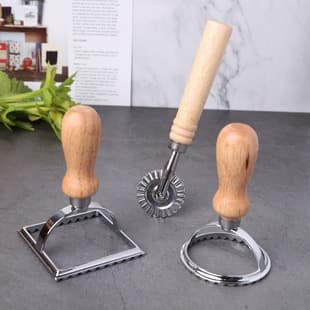 Zinc Alloy Scalloped Cookie Cutter Pastry Dumpling Wrapper Cake Mold Biscuit Cutter Baking Tool