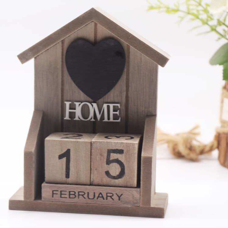 European Vintage Style Miniature House Home Decor Wooden Calendar Creative Ornament Retro Design Decoration Accessories