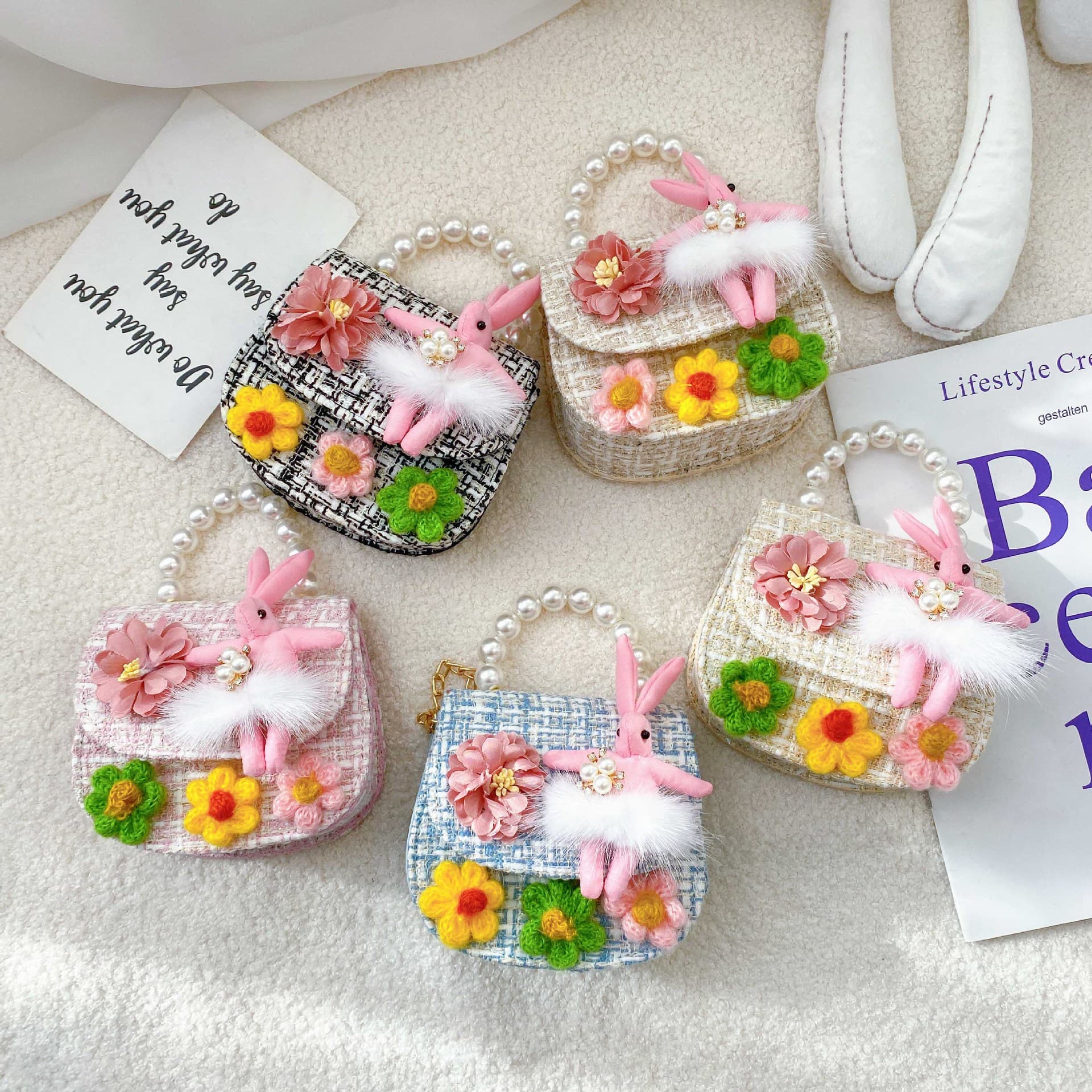 Stylish children's bag, cute little flower coin purse for baby girls, cotton and linen cartoon bunny crossbody bag.