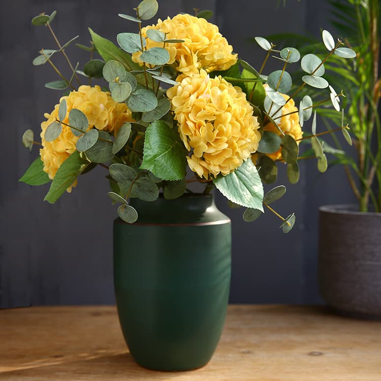 Fresh Touch Hydrangea Multi-Layer Exquisite Moisturizing Artificial Flower Floral Arrangement Design Living Room Decoration Flowers