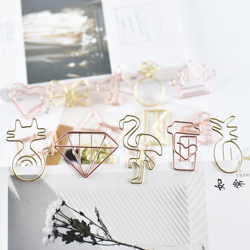 Factory ready stock wholesale of various creative paper clips, cartoon-shaped double-tone electroplated metal clips.
