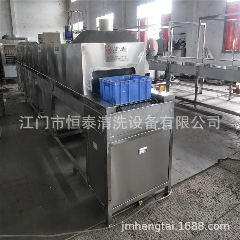Hengtai manufactures the HTA-6000FS automatic cleaning and high-pressure cleaning machine for washing baskets, floor scrubbers, car washes, and turnover boxes.