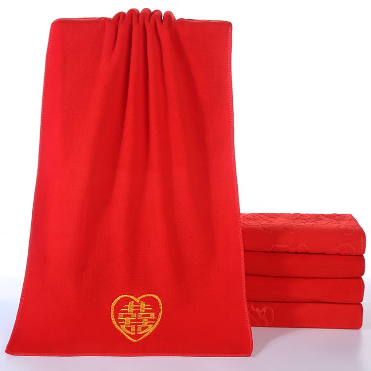 Wedding red towels with embossed double happiness character, made of absorbent and thickened fabric, perfect for couples, packaged in boxes.