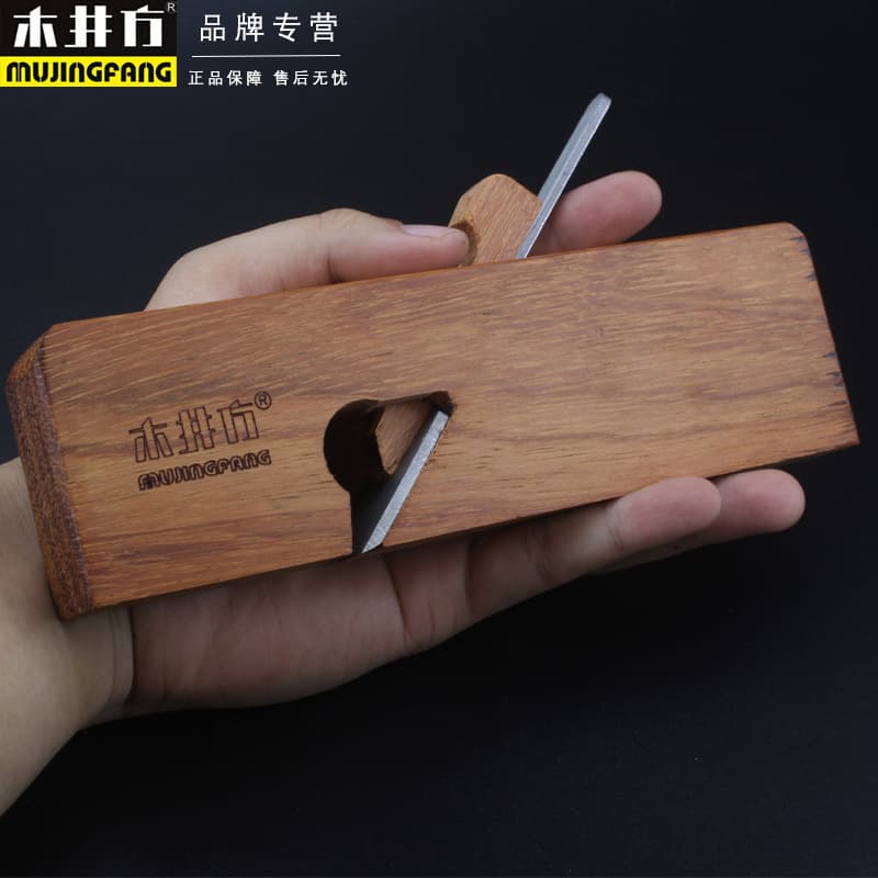 Woodworking planes, single-line planes, large, medium, and small line planes, woodworking tools, planes, hand planes.
