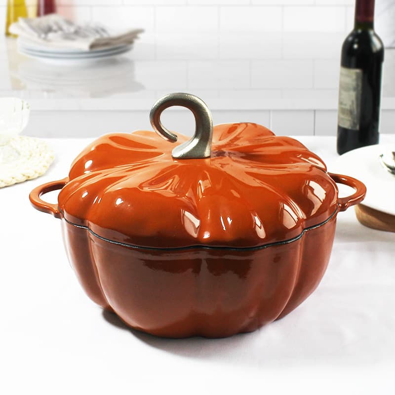Live cast iron enamel enamel stew pot soup pot special-shaped pumpkin pot tomato pot gift hotel cast iron pot