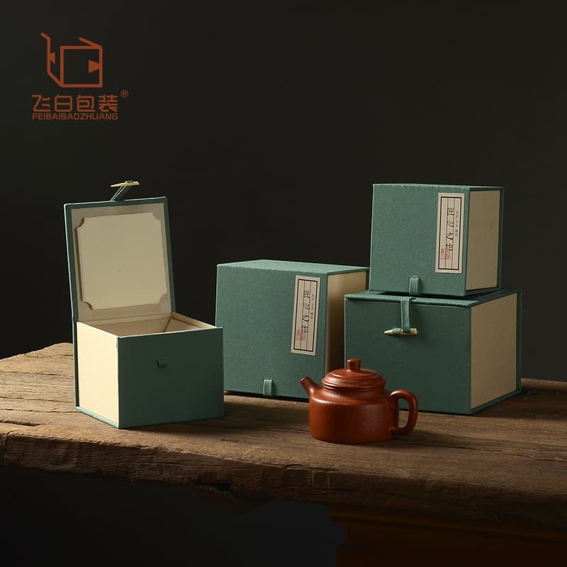 Light Green Bone Needle Fabric Box, Square, Simple and Elegant, for Tea Wares and Collectibles, Brocade Gift Box