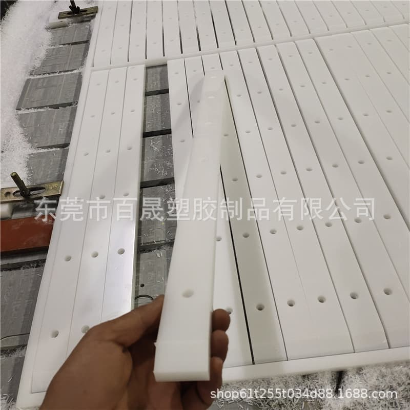 Black and white PA nylon sheet processing, milling slots, drilling, wear-resistant, high-temperature resistant, insulating sliders, nylon blocks, nylon strips