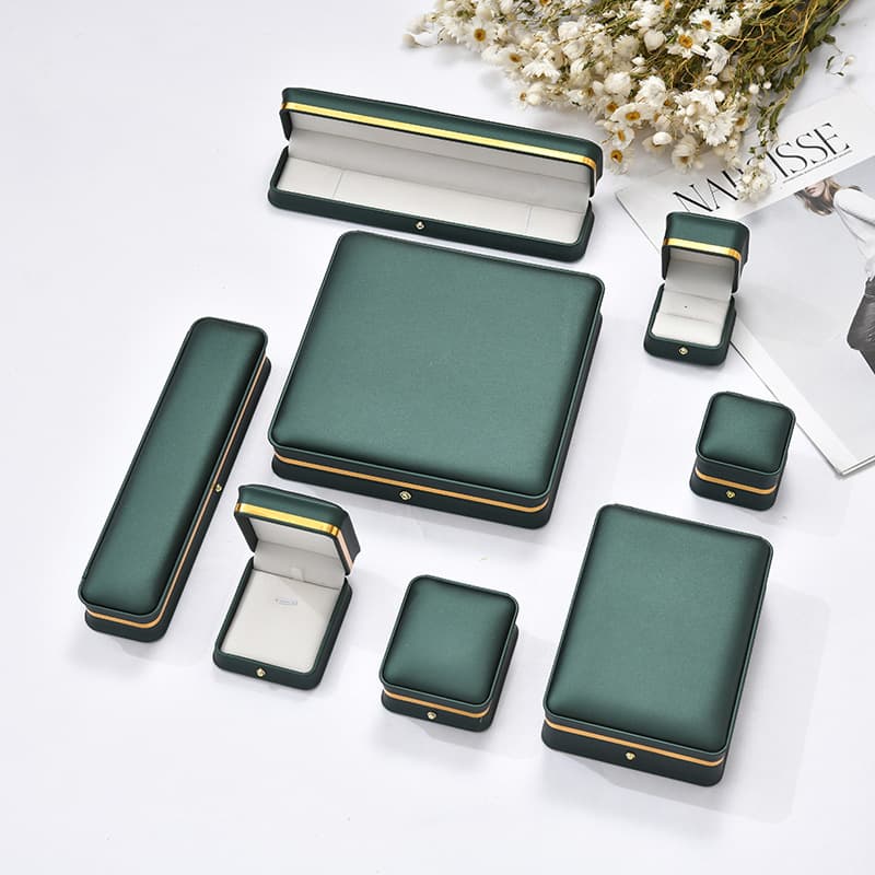 High-End Gold-Edged Jewelry Box Pearl Pendant Bracelet Necklace Ring Gift Packaging Box Luxury Leather Jewelry Case