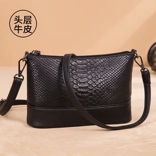 Top-Layer Leather Women's Bag 2026 New Fashion Genuine Leather Shoulder Crossbody Bag Trendy Versatile Crocodile Grain Small Square Bag