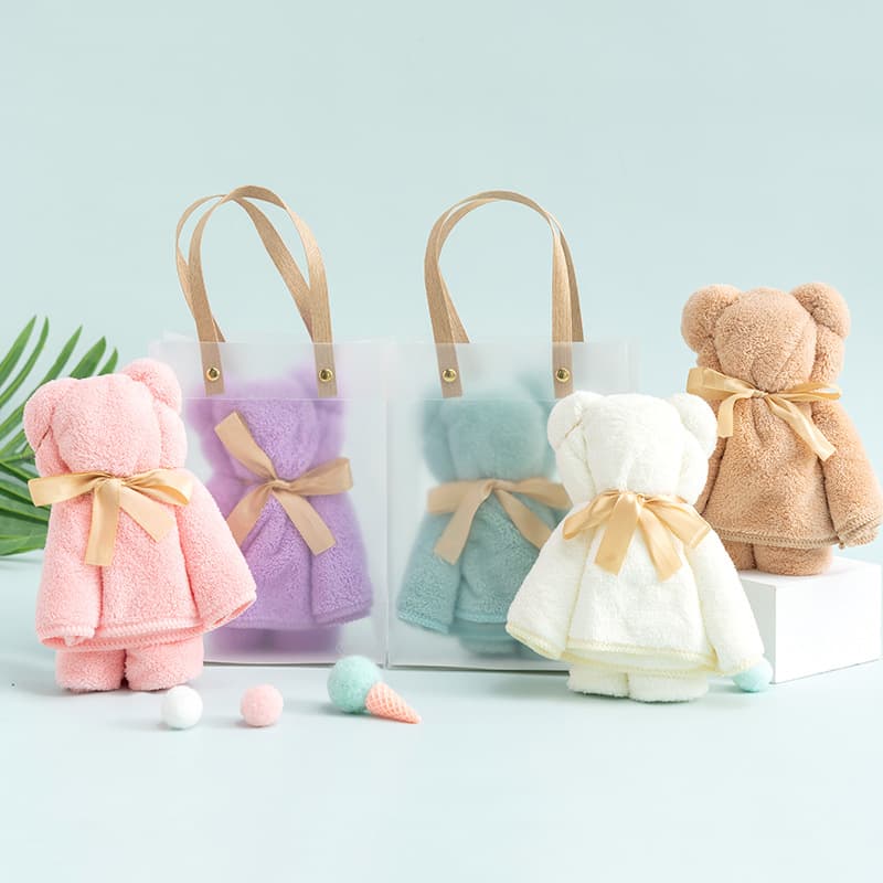 Coral Fleece Bear-shaped Towel Wedding Favors, PVC Tote Bag Packaged Gift Towels Wholesale