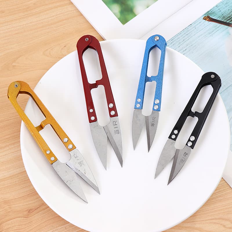 Genuine Hu Yidao thread snips, U-shaped thread scissors, Yiwu 2-yuan store supply, household cross-stitch scissors, spring yarn snips.