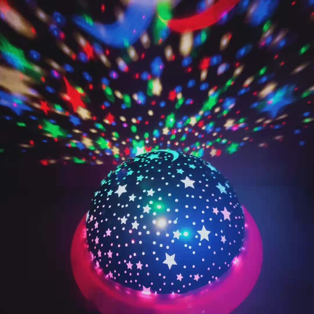 Factory Direct Novelty UFO Flying Saucer Starry Sky Night Light, Star Projector Lamp for Children, Lovers, and Gifts