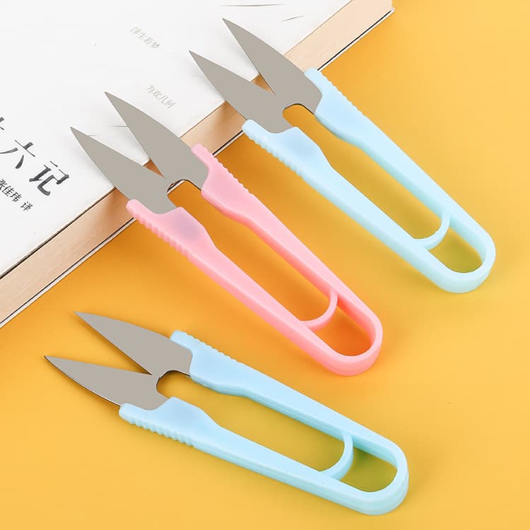 Home Use Colored U-Shaped Small Scissors Manufacturer Cross-Stitch Spring Thread Snips Individually Packaged Tailor's Thread Scissors