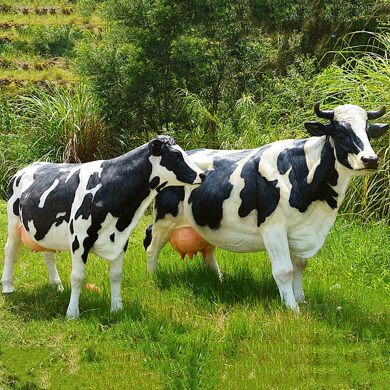 Garden Courtyard Decoration Cow Ornament Landscape Sculpture Model Animal Cow Fiberglass Craft Wholesale