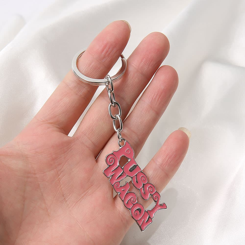 Factory Direct European and American Accessories Kill Bill Keychain Pussy Wagon Keyring