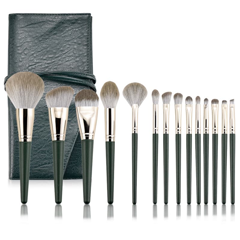 Source manufacturer Luyun makeup brush 14 wooden handle super soft filament paint loose powder brush eye shadow brush beauty tool