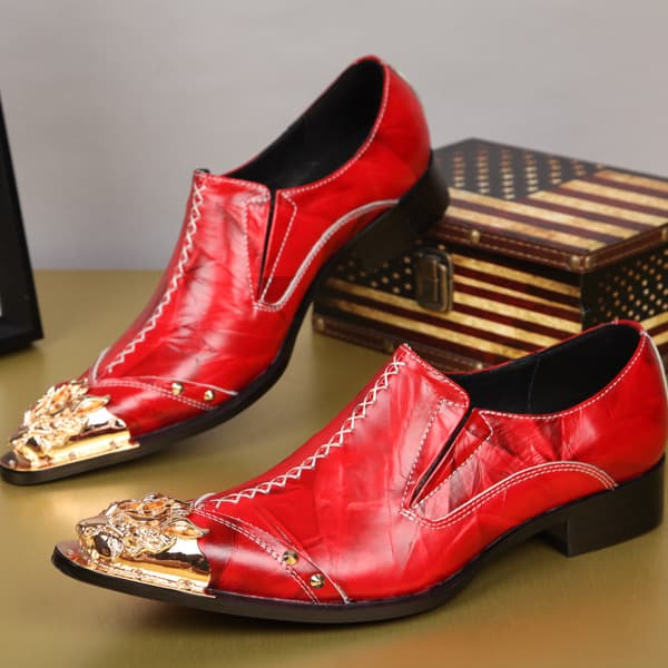 European and American Retro Personality Men's Shoes Barber Iron Head Dragon Pattern High Heel Pointed Toe Leather Shoes Low Top Genuine Leather Casual Shoes