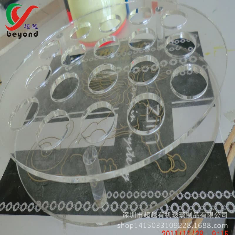 Wholesale High-Transparency Acrylic Cup Holder for KTV Bars Beer Cup Rack Round Shot Glass Holder for Baijiu and Spirits
