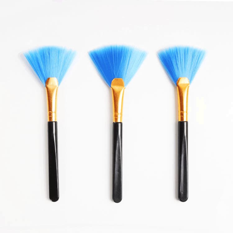 Soft bristle brush for cleaning computer keyboards, shavers, cameras, lenses, mobile phones, and razors.
