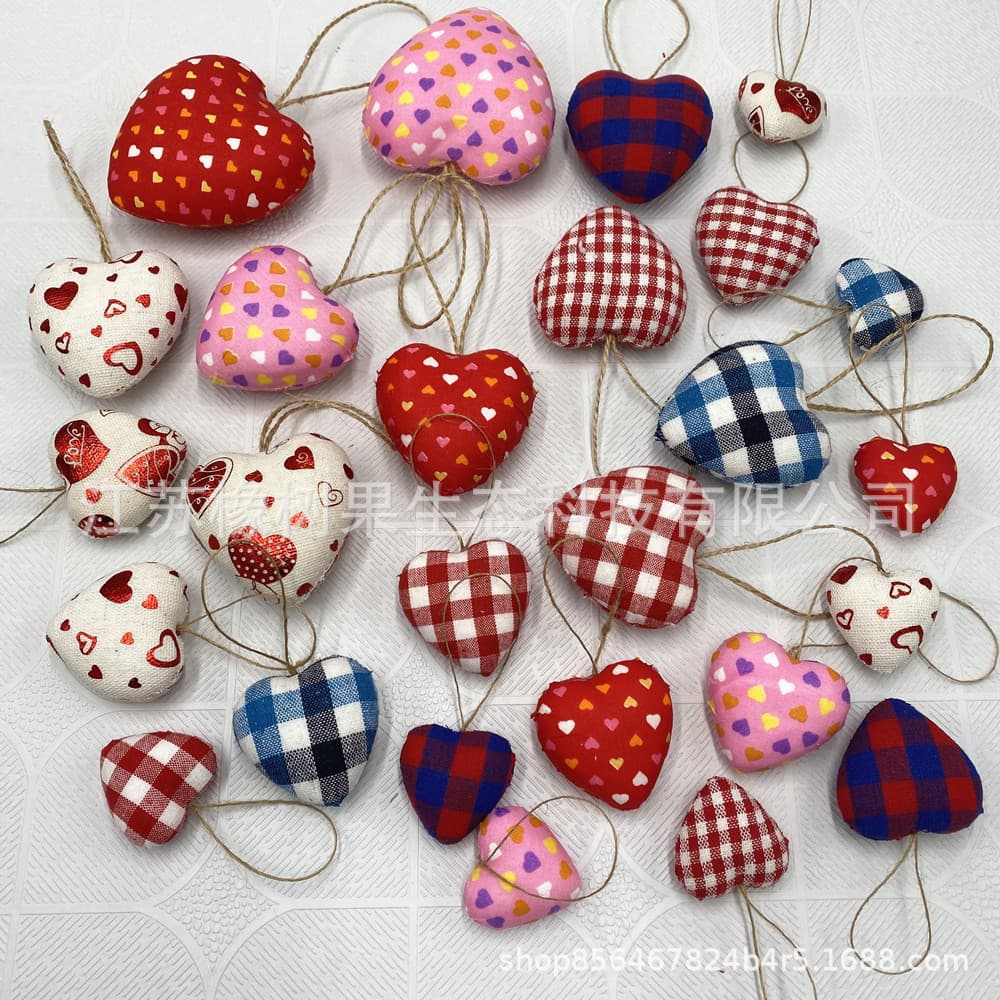 Cross-border new products Valentine's Day wrapped cloth love Heart Love plaid cloth ball Valentine's Day decorative pendant