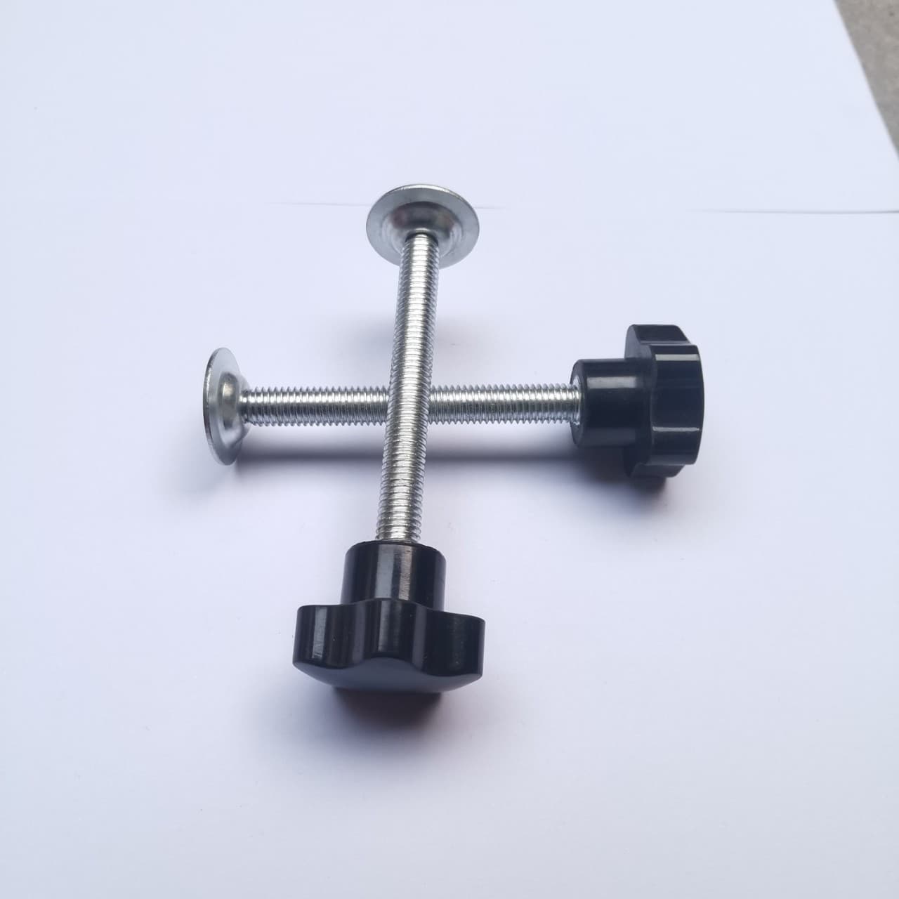 32 Bakelite Knob Pressure Plate Bolt Galvanized Pressure Plate Screw Bakelite Injection Molded Handle Screw Star-shaped Bolt