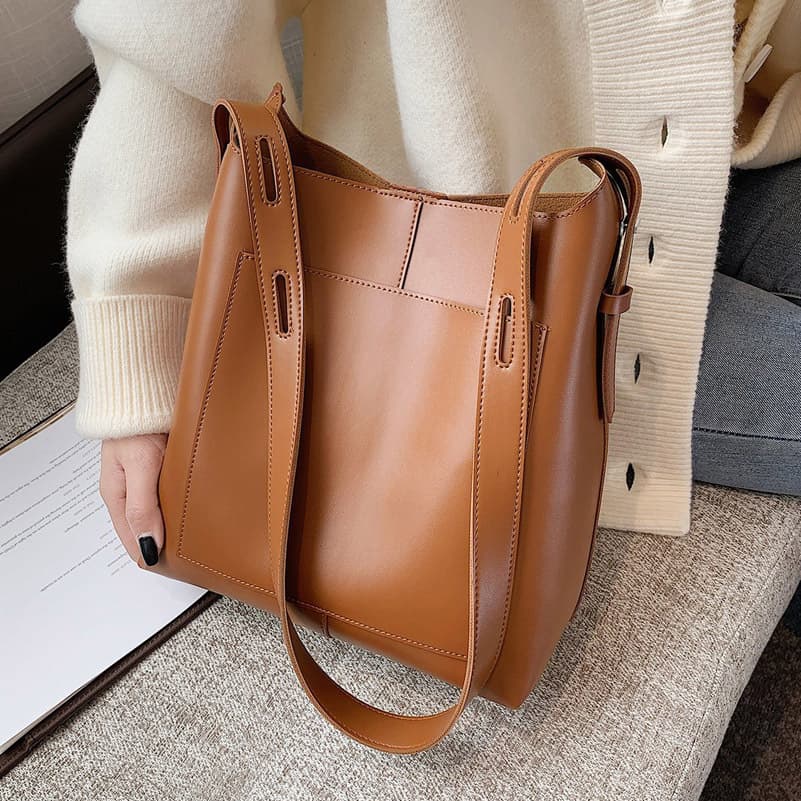Nuomeifan Women's Large Capacity Bag Women's Handbag 2020 Autumn Winter New Trendy Fashionable Internet Celebrity Shoulder Bucket Bag