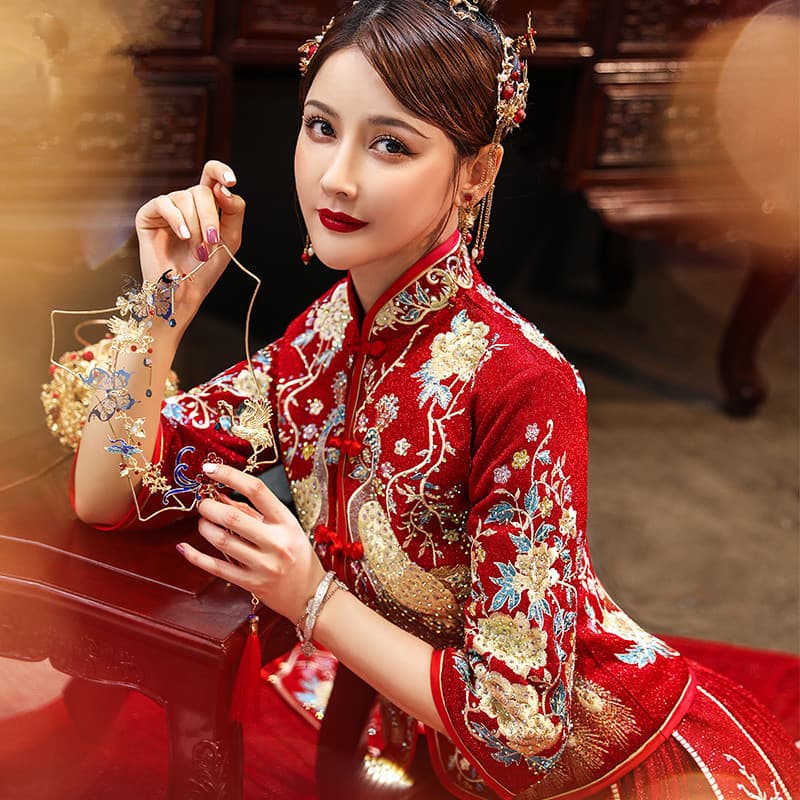 Xiuhe Suit Bride 2025 New Dragon and Phoenix Gown Wedding Dress Spring and Summer Chinese Bride Wedding Gown Toast and Departure Dress