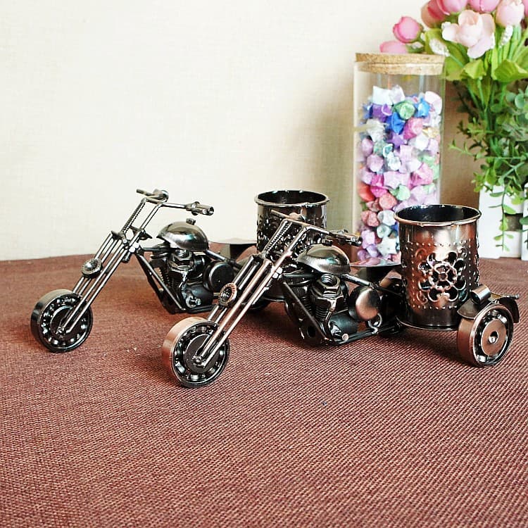 Metal Handmade Iron Art Motorcycle Model Pen Holder Antique Handmade Tinplate Car Model Collectible Dropshipping