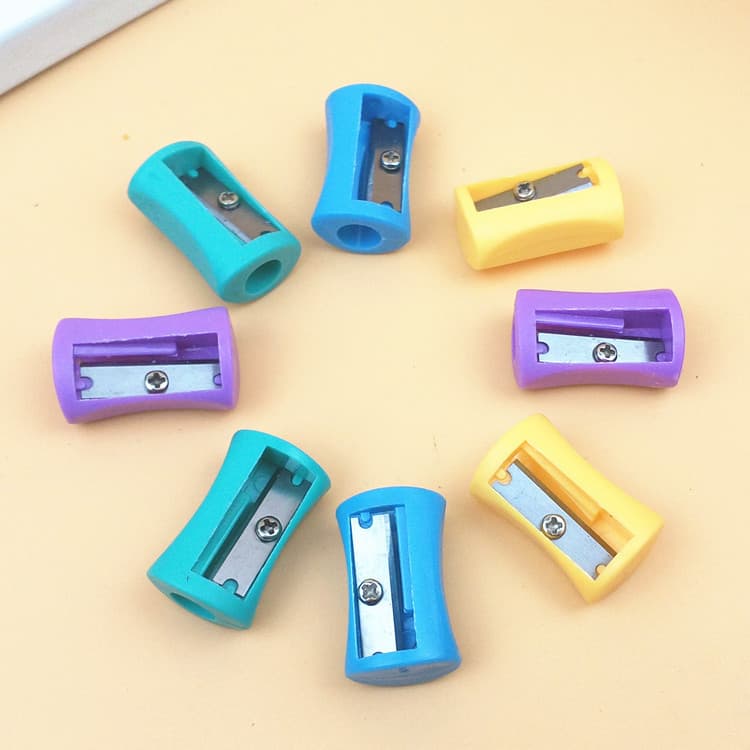 Ready stock primary school children's school supplies pencil sharpener Korean mini manual pencil sharpener pencil sharpener wholesale