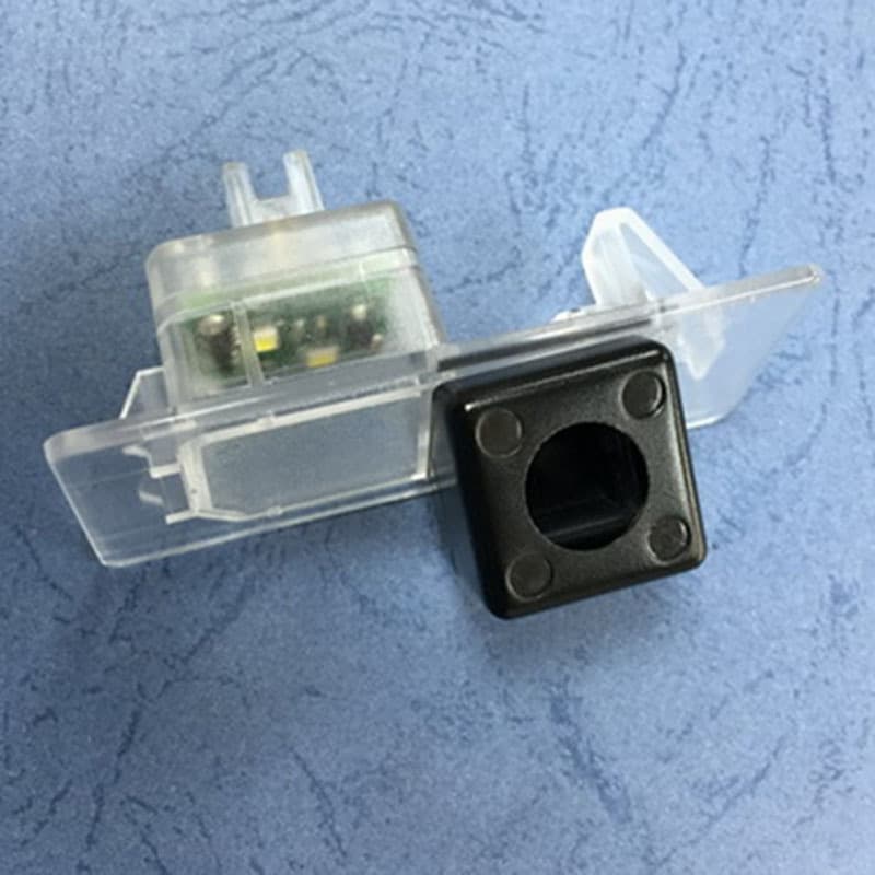 New BMW HD Night Vision Camera with Four LED Infrared Fill Lights, Original License Plate Light PZ405X