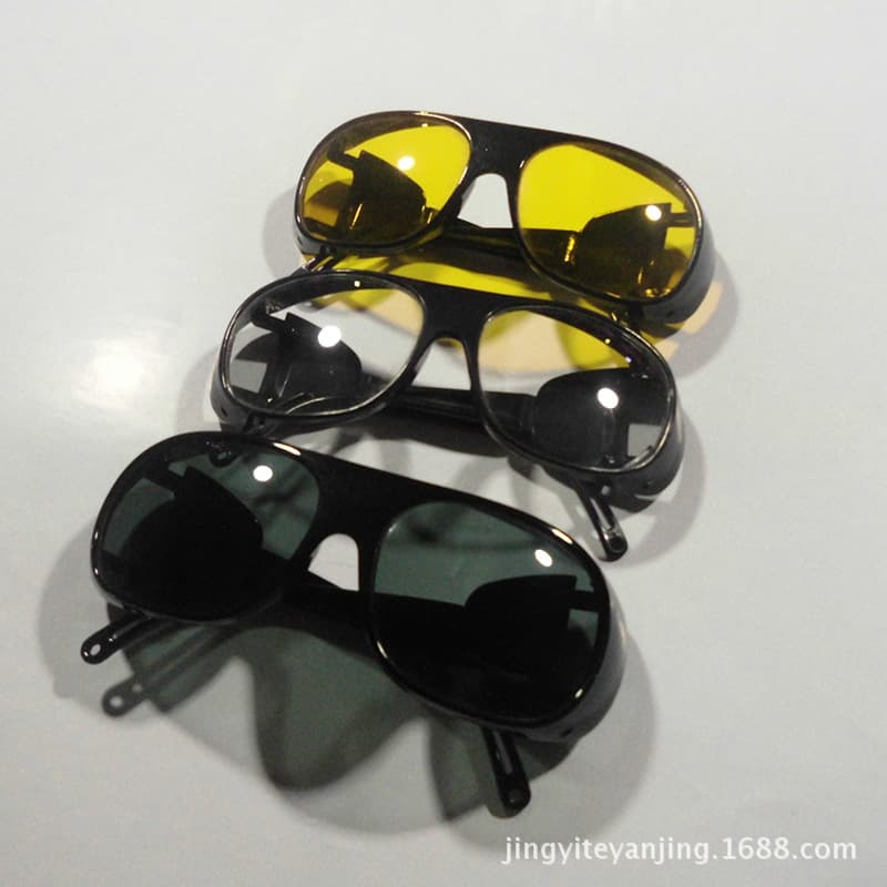 Factory direct supply new labor protection goggles, common work safety glasses, wholesale riding glasses