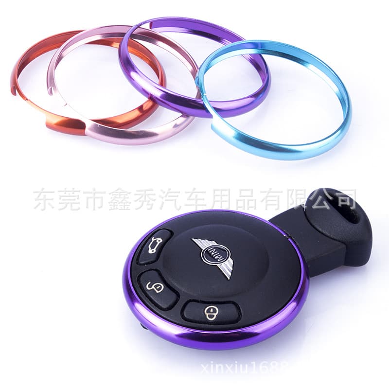 Car Accessories - Other Interior Decorations - Car Vent Clip Air Freshener in the Shape of a Bear Holding a Heart-Shaped Balloon