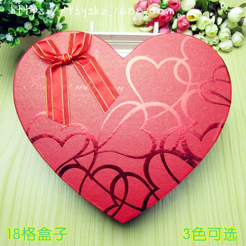 18-Compartment Heart-Shaped Box Chocolate Packaging Box Gold Blister Large Lollipop Milk Candy Box Small Packaging