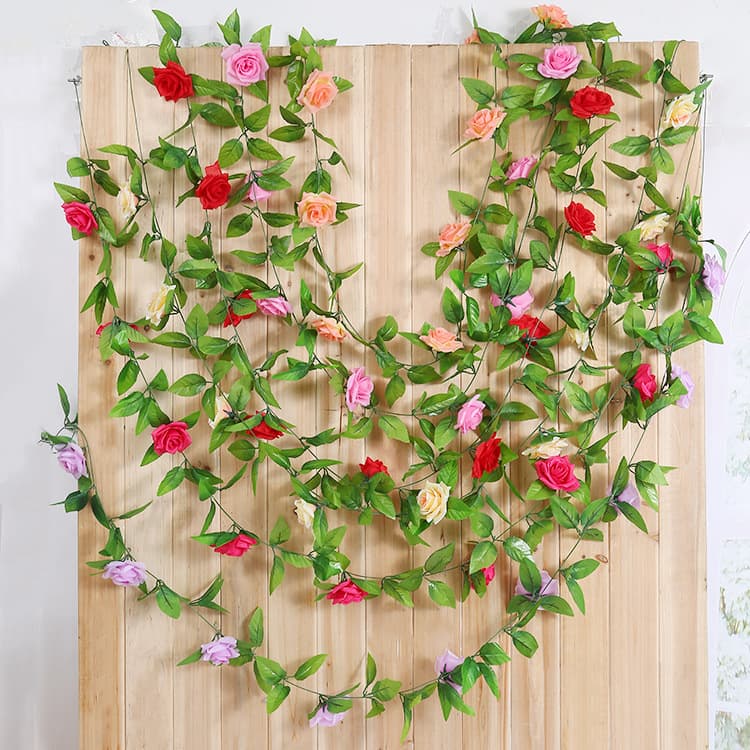 Factory Direct Artificial Rose Vine, Fake Vine Flowers, Silk Rose Flowers with Curled Edges, Rose Vine Wall Decor
