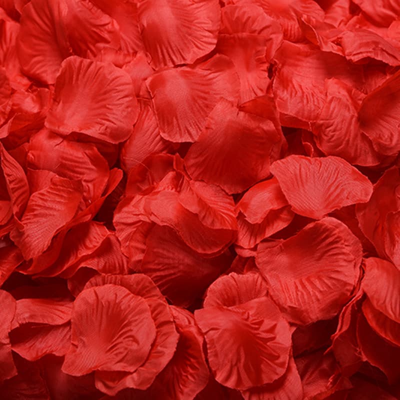 Non-woven fabric 100 pieces of simulated petals, rose petals, wedding room decoration, wedding supplies, factory direct sales