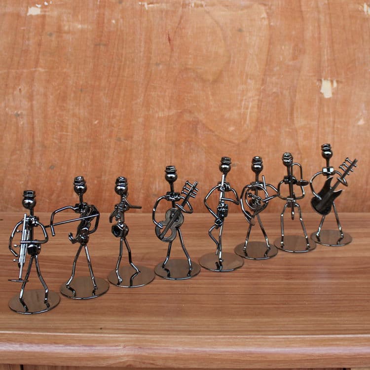Iron Boy Band Gift Art Figurine Home Decoration Creative Gift for Boys Student Gift