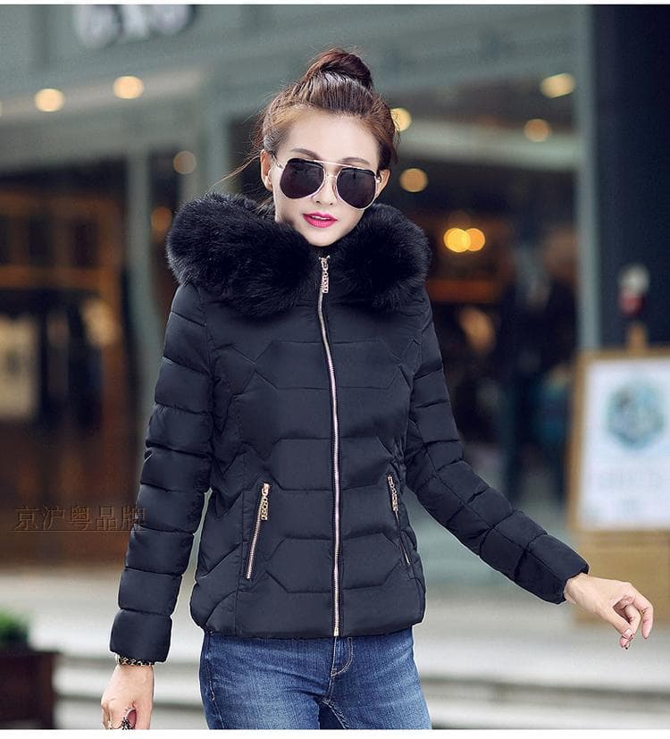 2025 Autumn/Winter New Women's Short Cotton Coat with Large Fur Collar, Korean Style Plus Size Cotton Padded Jacket