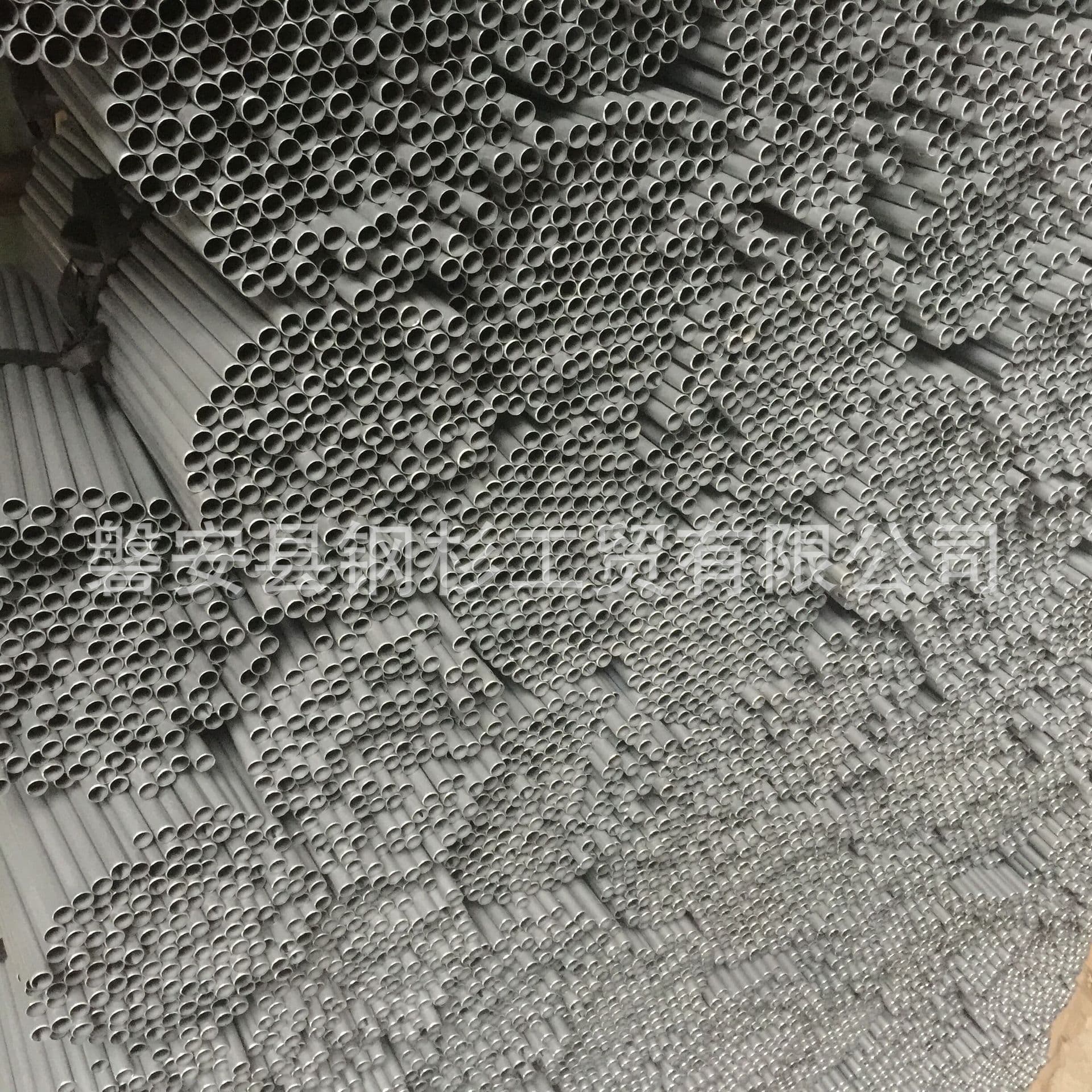 Factory direct wholesale of galvanized pipes, electrostatic powder-coated steel pipes, processing for shoe racks and wardrobe tubes