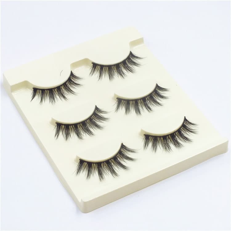 3D Multi-Layered False Eyelashes Are Naturally Thick, Cross-Over, Soft and Realistic, Suitable for Stage Makeup, Light and Natural