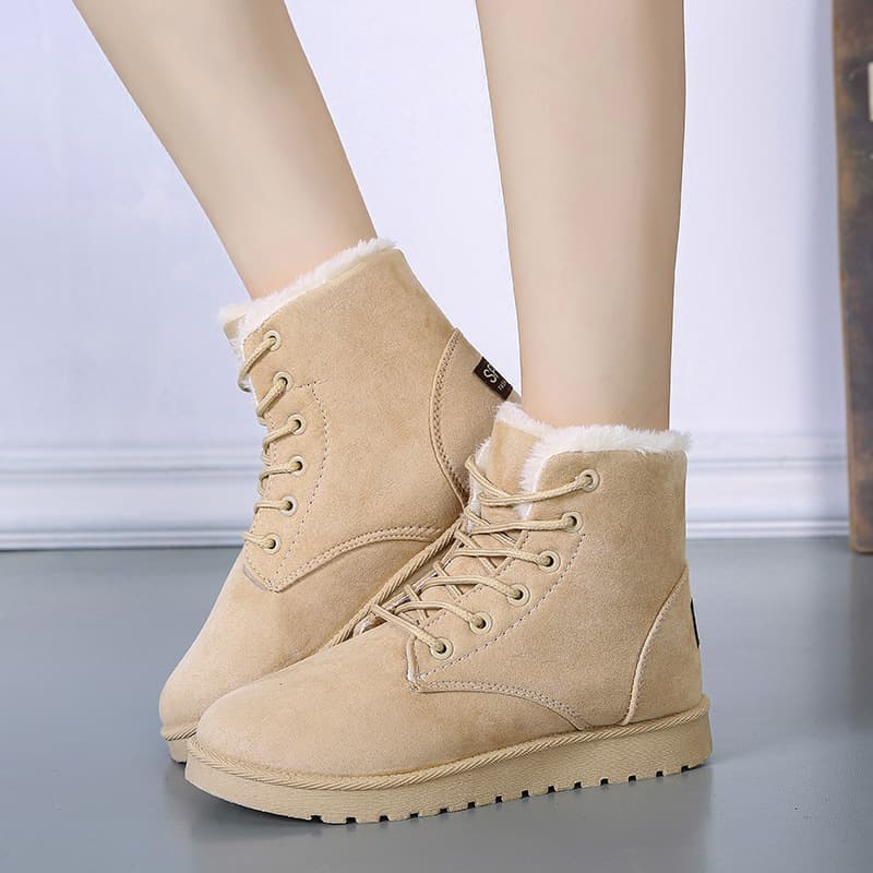 Warm Fleece Lined Autumn Winter Snow Boots Women's Short Martin Boots Large Size Casual Rubber Bottom Shoes for Students