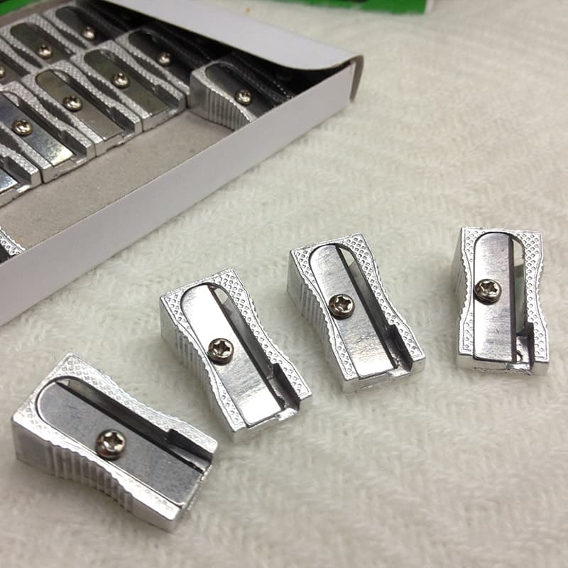 Factory direct supply of creative aluminum alloy pencil sharpeners, single-hole pencil sharpeners, beveled metal pencil sharpeners, and student supplies.